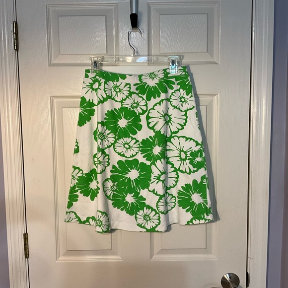 Floral Green and White Skirt - Picture 1 of 2